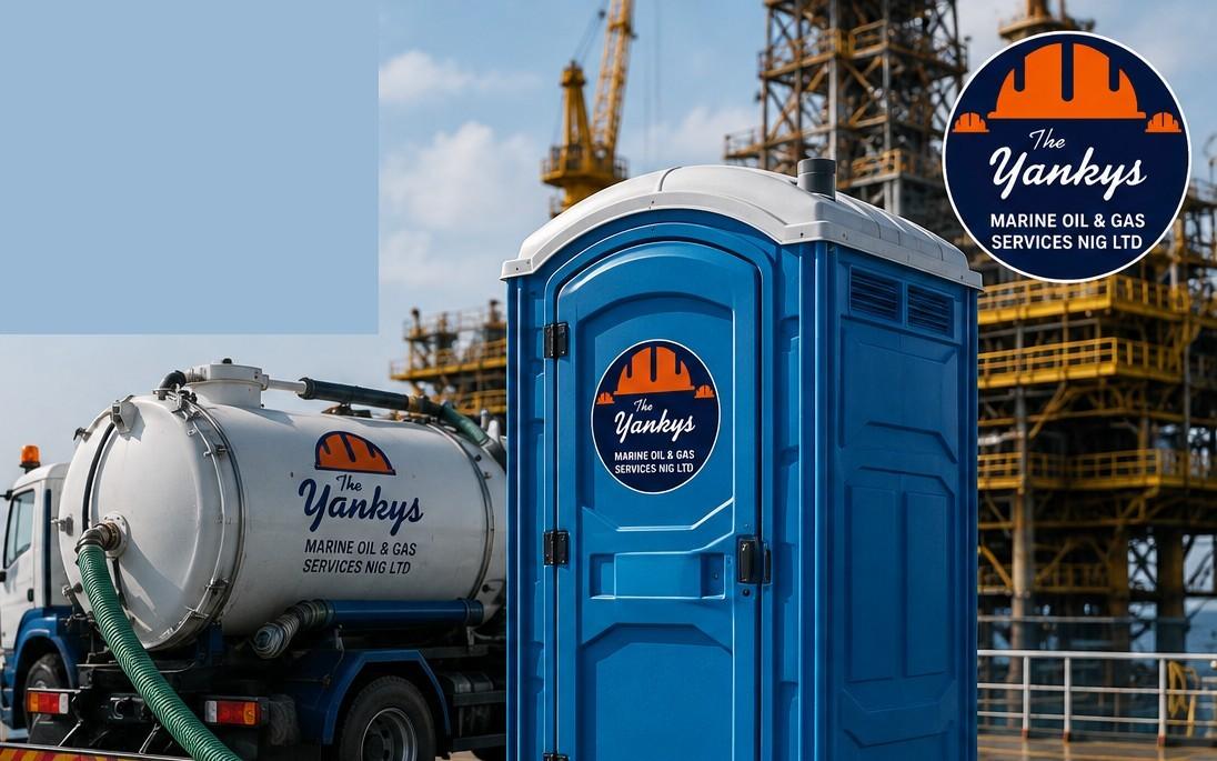 Mobile toilet unit and sludge evacuation truck